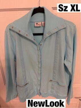 New Look Women's Light Teal Snap Down lightweight Top